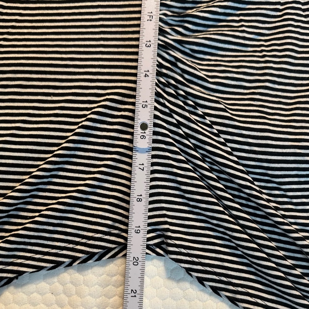 Clearance White House Black Market Black and White Striped Fitted Ruched Blouse - Picture 7 of 9